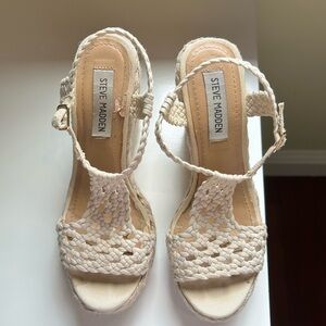Steve Madden Women's Cream Woven platform Sandals.